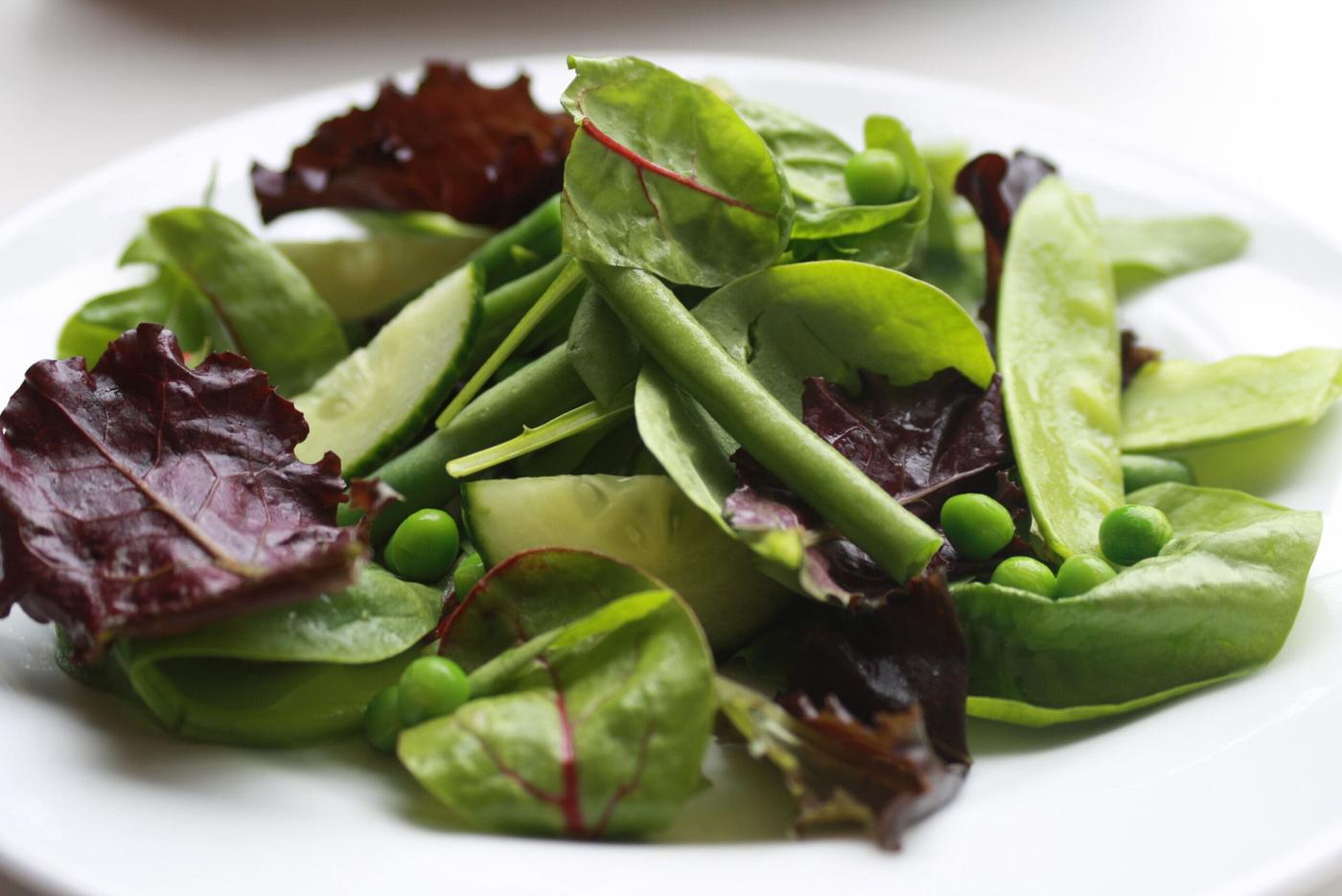 Mixed green leaf salad